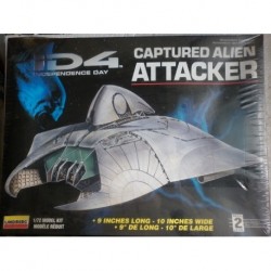 Lindberg Independence Day Captured Alien Attacker model kit 1996